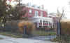 ext-fence.JPG (42332 bytes)